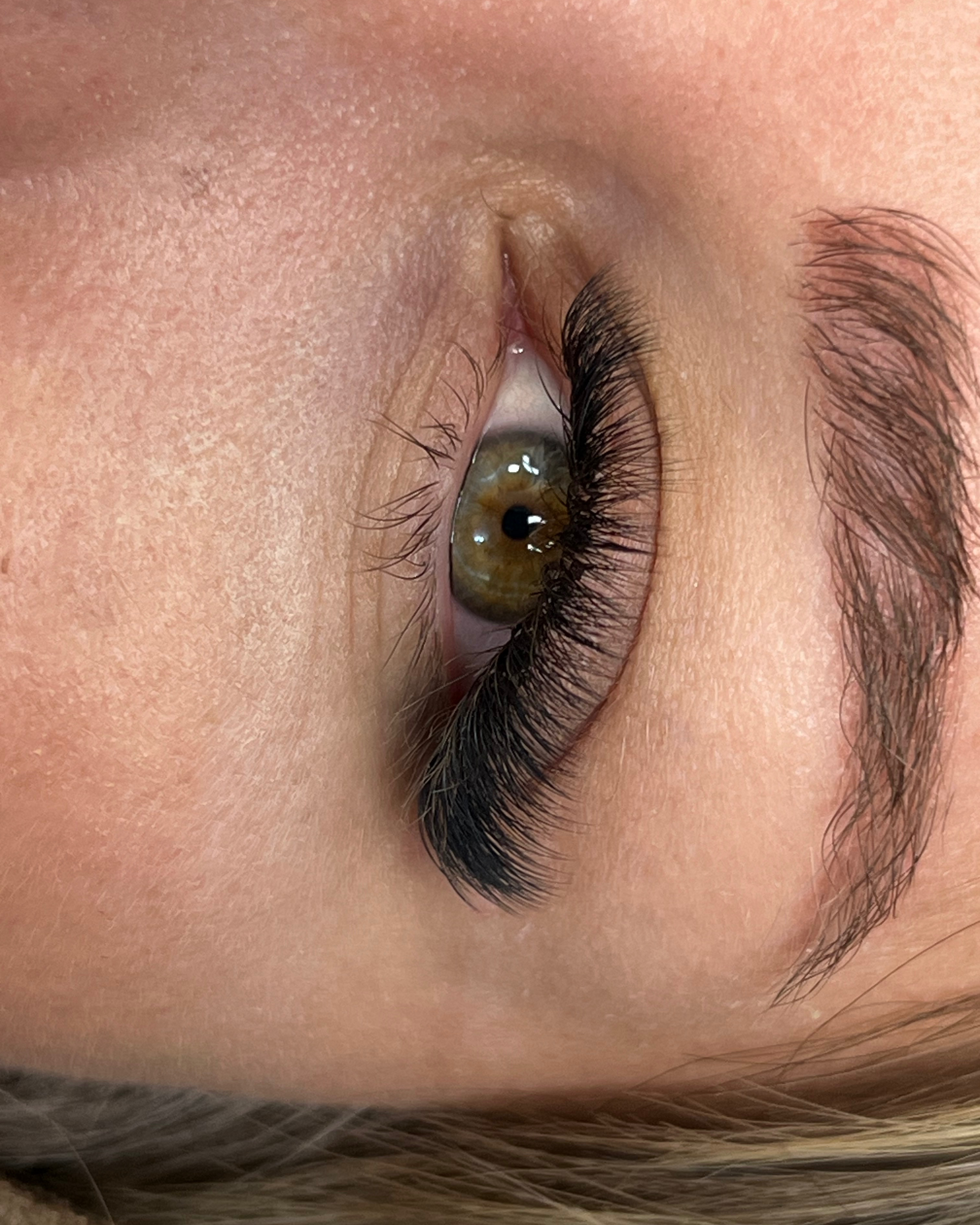 نمونه کار ماهرخسار باباطاهری — لیفت و لمینت مژه