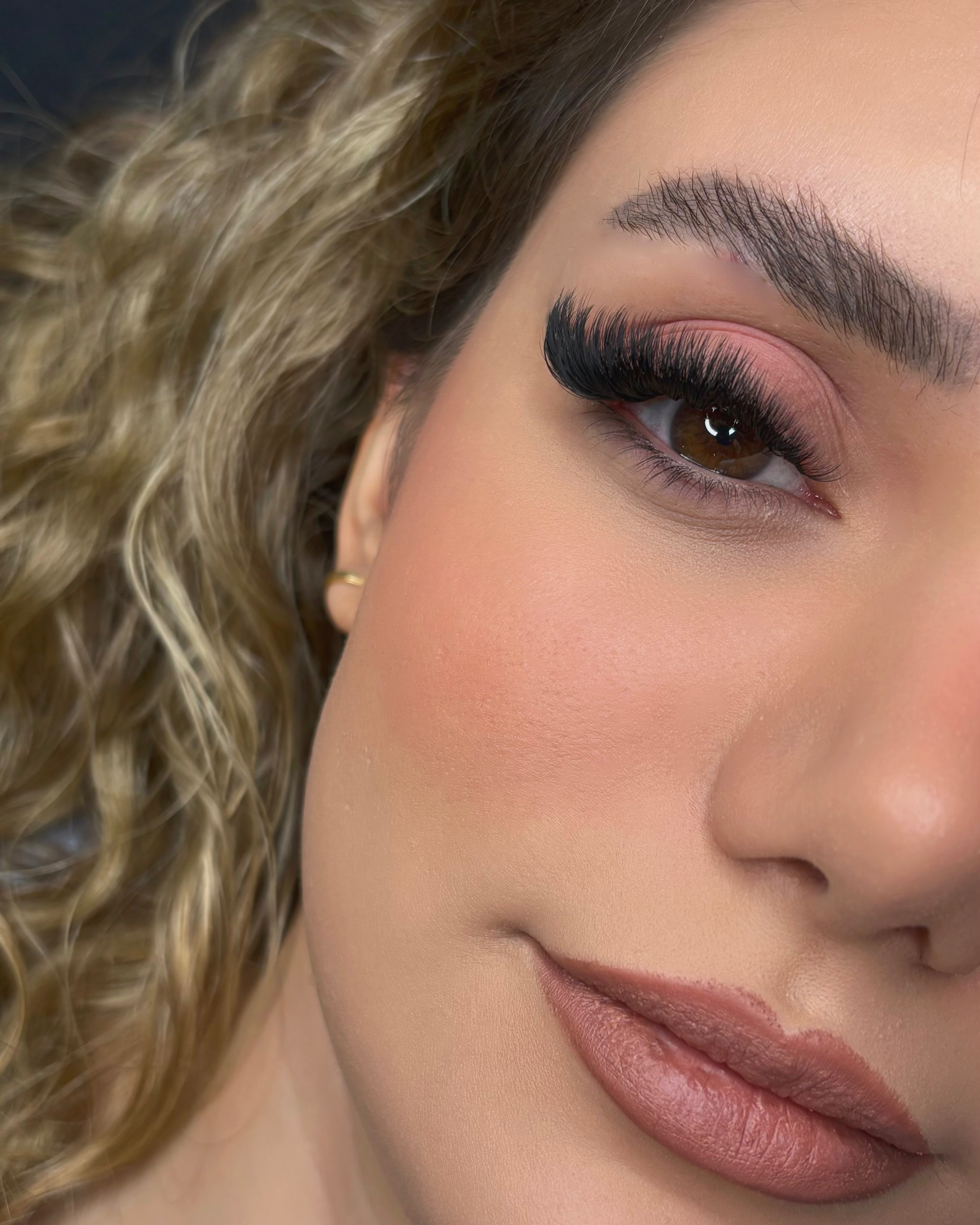 نمونه کار نسترن بهرام نیا — لیفت و لمینت مژه