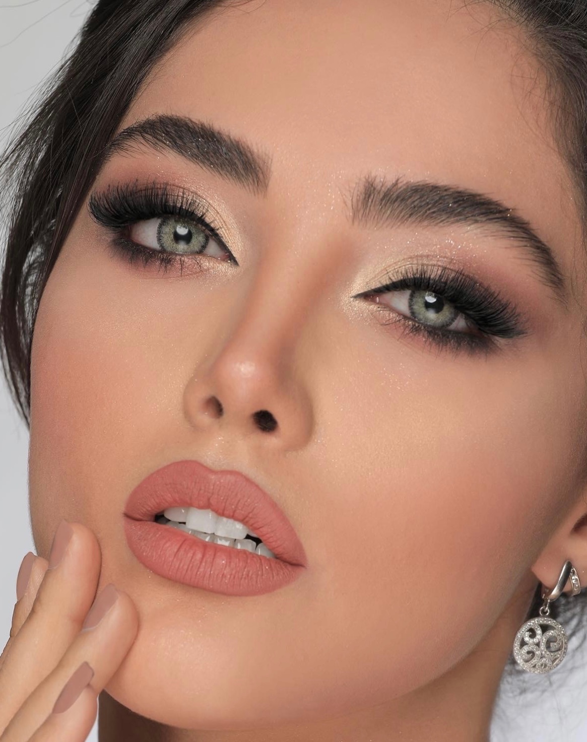 نمونه کار افروز بابین — لیفت و لمینت مژه
