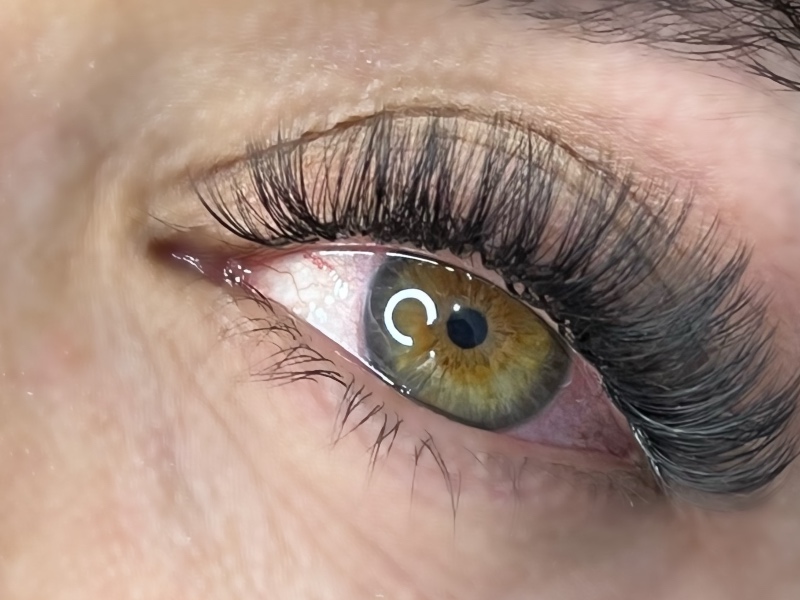 نمونه کار زیبا قربان زاده — لیفت و لمینت مژه