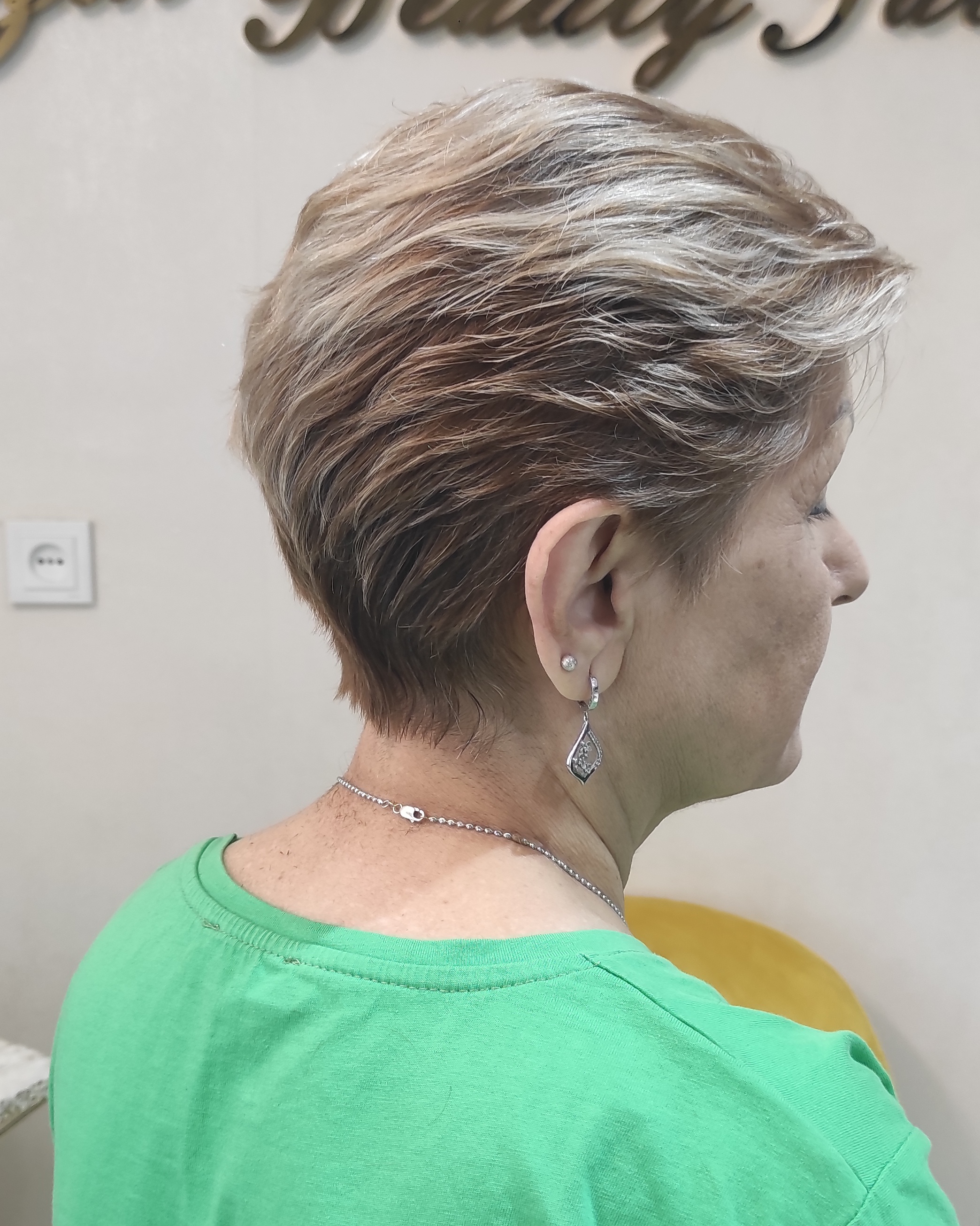 کاور پروفایل سهیلا یدالهی — تصویر 1