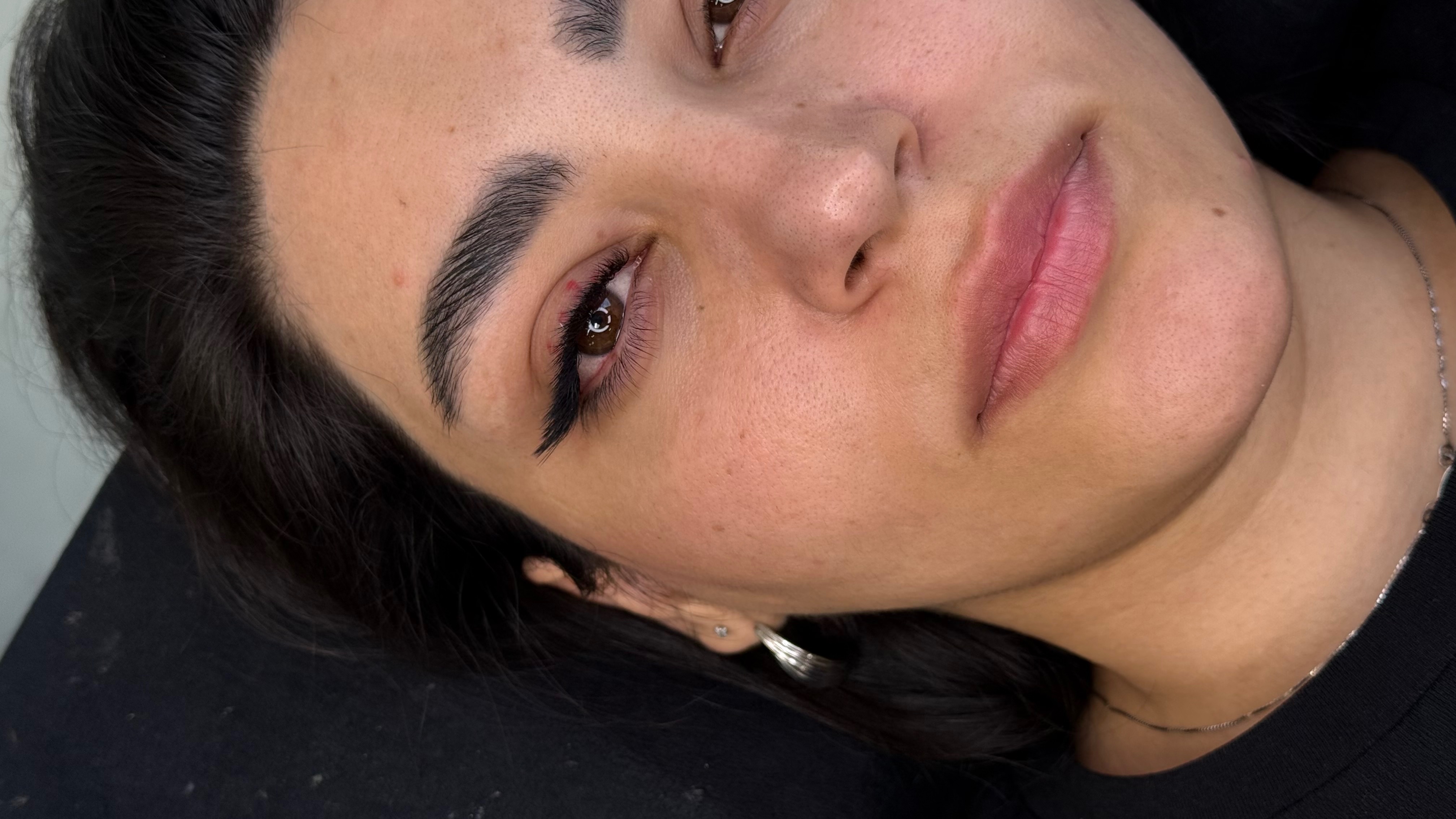 نمونه کار پریا اجلالی — لیفت و لمینت مژه