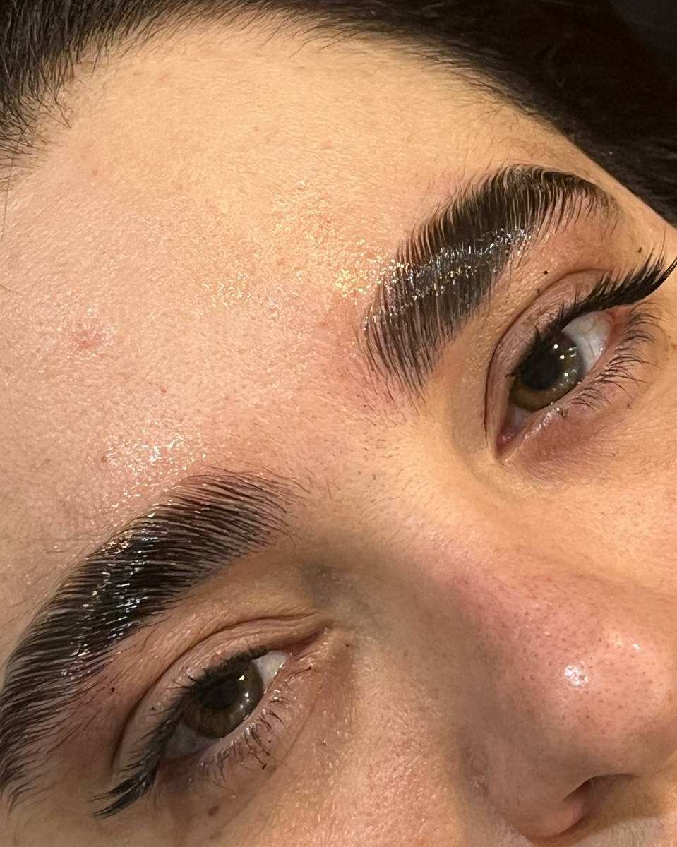 نمونه کار کیمیا یوسفی — لیفت و لمینت مژه