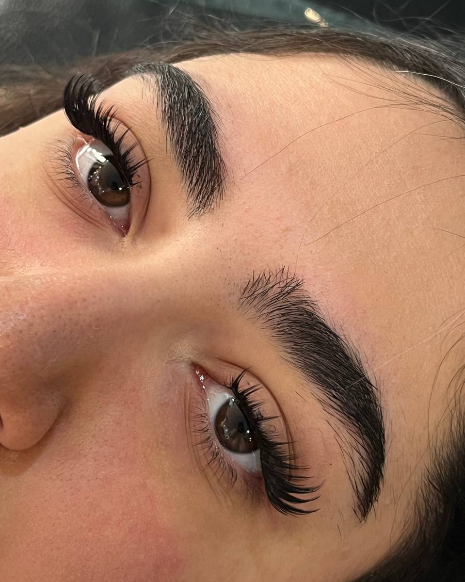 نمونه کار کیمیا یوسفی — لیفت و لمینت مژه